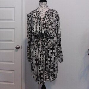 Ann Taylor LOFT Dress Size M NWT Classic Workwear